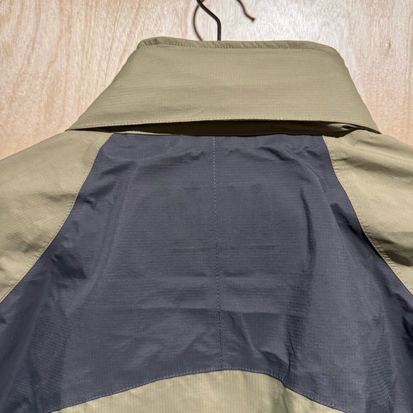 Stussy Taped Seam Rain Shell Jacket - Picture 4 of 6